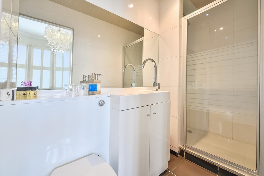 Hotel Five à Hove Extérieur photo